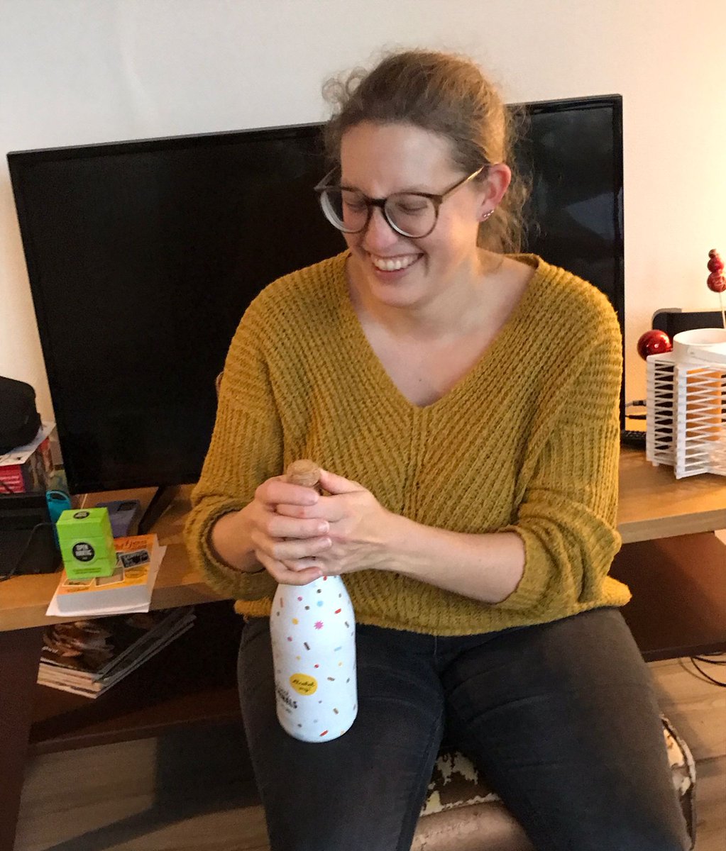 Ik heb genoeg gemopperd dit jaar en er is ook genoeg stoms

Maar er is ook genoeg om voor te proosten! 🥂❤️