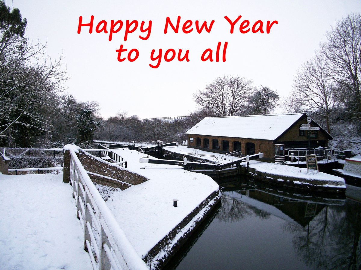 May you all have a very Happy New Year

#StaySafe #DontDrinkAndDrown 

#Canals  & #Waterways can provide
#Peace & #calm for your own #Wellbeing #Lifesbetterbywater #KeepCanalsAlive
