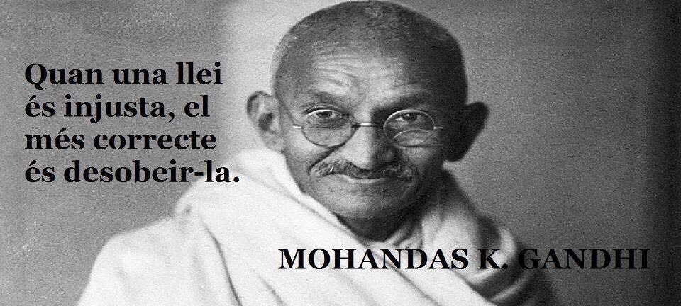 cuidadors's tweet photo. col·lectius #vulnerabilitzats q enlloc de pugue #viure la #vida estàn dins 1 permanent #calvari cal saber interpretar les #lleis, q el poble les desobeeixi té sentit, ens escanyeu, ara bé, sou vosaltres qui les creeu i després les incompliu #lleidependència senyor@s i la #ètica? https://t.co/hCq9IB2OI2
