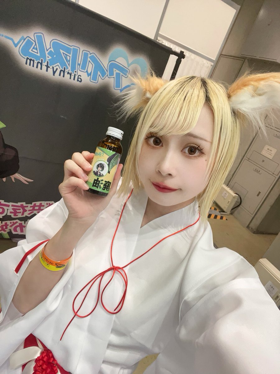 spi_kagari_'s tweet photo. コミケ両日お疲れ様でした🍵
会いたい人に会えて、新しい出会いもあって、喉も枯れて楽しかったです🫶🏻🤍

データ送付は下記アドレスにお願いします✉️
popula.mme@gmail.com

SNS掲載🙆🏻‍♀️︎
タグ付けしてくれると嬉しいです‼️
みんなゆっくりやすんでね〜

良いお年を✌🏻 https://t.co/kWpUmwRx52