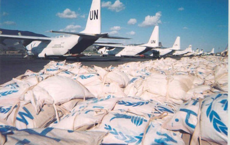 afalkhatib's tweet photo. It's time for the World Food Program (@WFP) to initiate humanitarian air operations in #Gaza & carry out food airdrops like in various conflict zones to stop starvation & famine. @UNRWA is incapable of reaching all those who are in desperate need of urgent help. #Gaza_food_drops