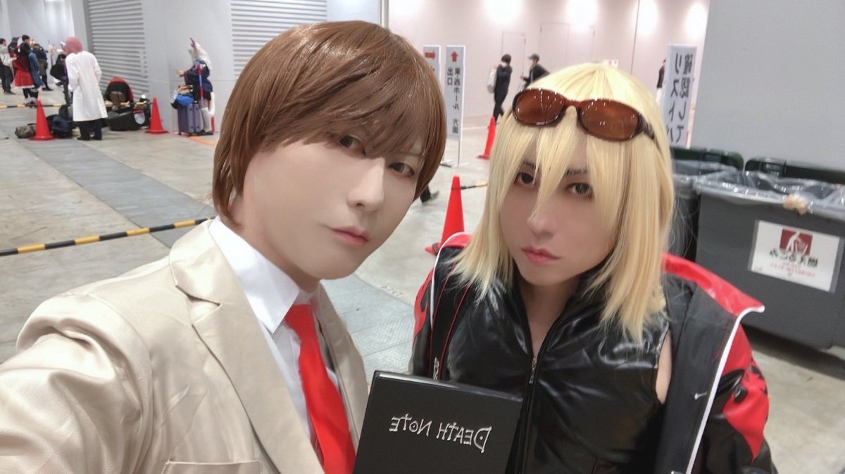 今日はドルさんとデスノート併せしてました😊

#コミケC103コスプレ