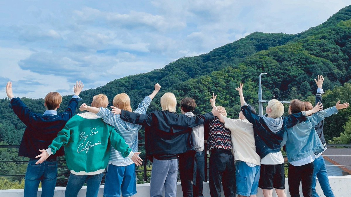 "Pages between us, written with no end" 💖
I really love this group, I will forever love the name TOgether, it's a beautiful name, it means a lot to me, and I am 100% sure this boys will make GREAT things in their lives, I will forever with be proud of them🥰❣️
#ThankYouTO1