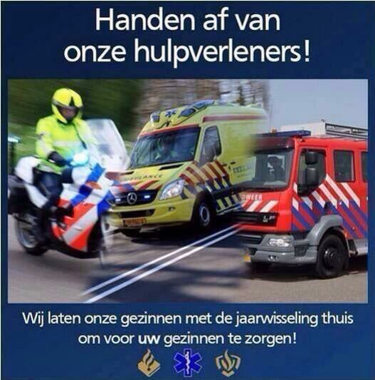 We houden het toch wel gezellig!! 💥🍾 #helden #HappyNewYearsEve #2024 #handenafvanhulpverleners