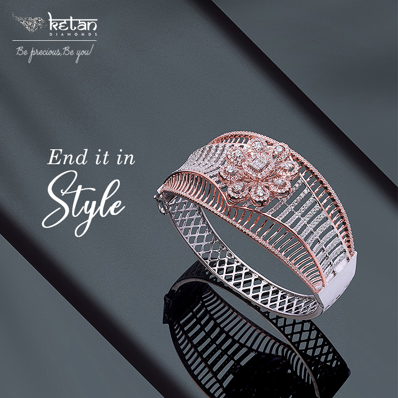 Bring the year to a close and usher in the new on high spirits and style!

Check Now : ketandiamonds.com

#KetanDiamonds #jewellery #fashion #earrings #famous #jewely #accessories #rings #lovecollection #onlinejewelry #india #onlineshopping #solitaire #jewels #design