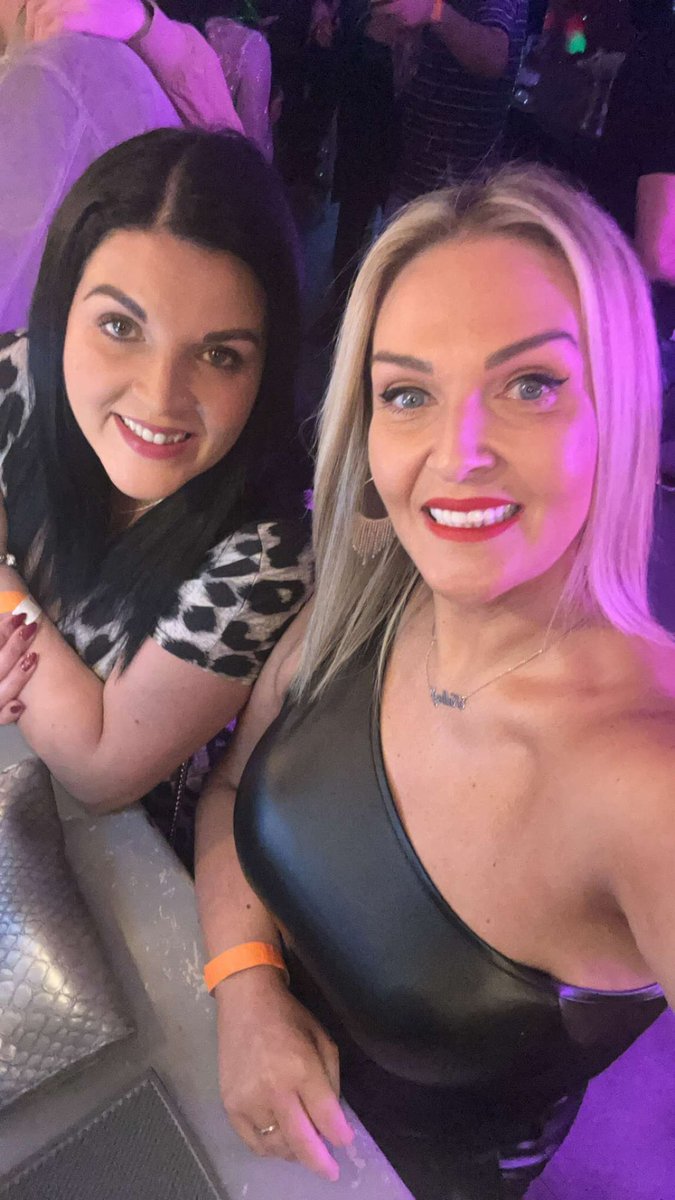 Kelley L tweet media