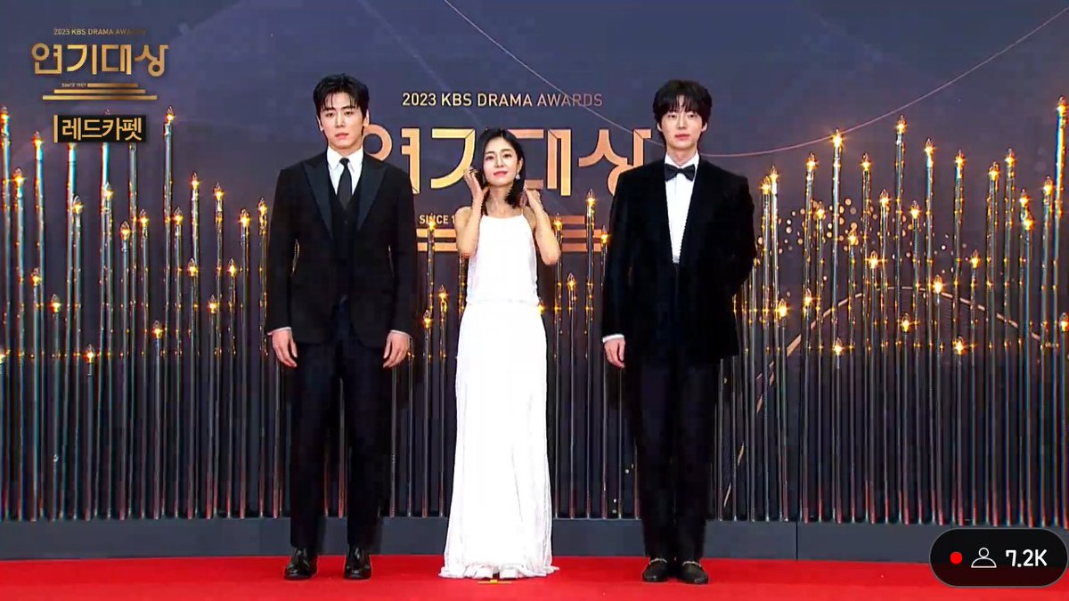 The cast of #TheRealHasCome is here!!

#2023KBSDramaAwards #KBSDramaAwards2023 #진짜가나타났다