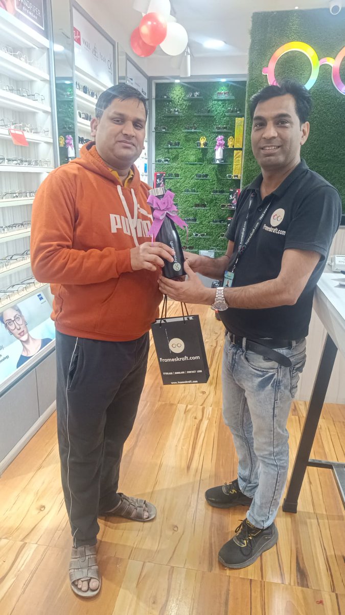 FramesKraft.com tweet media