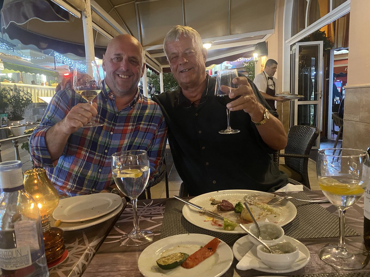 Mark Walton (@waltsmark) on Twitter photo Hey <a href="/SwardestonCC/">Swardeston CC</a> “Big” Pete in fine form on his overseas jaunt…smiles everywhere <a href="/bails899/">Tony Bailey</a> <a href="/mtswardeston/">mark taylor</a> 😀 Hey <a href="/SwardestonCC/">Swardeston CC</a> “Big” Pete in fine form on his overseas jaunt…smiles everywhere <a href="/bails899/">Tony Bailey</a> <a href="/mtswardeston/">mark taylor</a> 😀