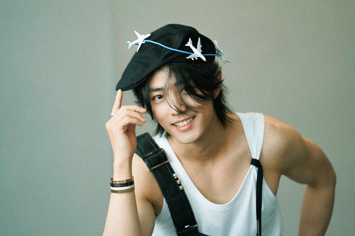 xzhan1005's tweet photo. 231231 Xiao Zhan Studio Weibo Update https://t.co/Vw1OGnG0Zc