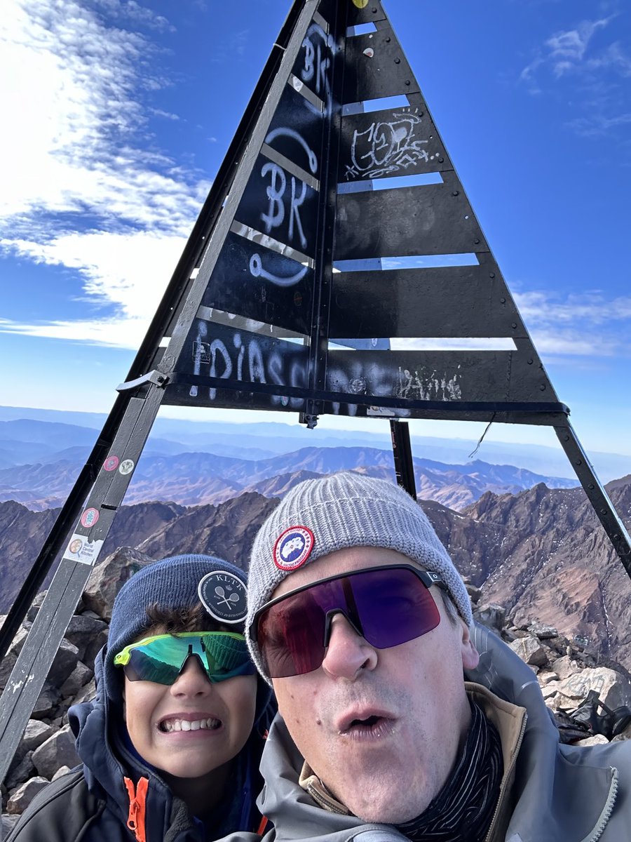 CellReproLab's tweet image. 2023 was a year full of challenges… we are finishing it with a hike to the summit of Mount Toubkal in Morocco (4,167 meters). Feeling ready for bigger “hikes” and all the best for 2024! /FP #challenge #reprogramming