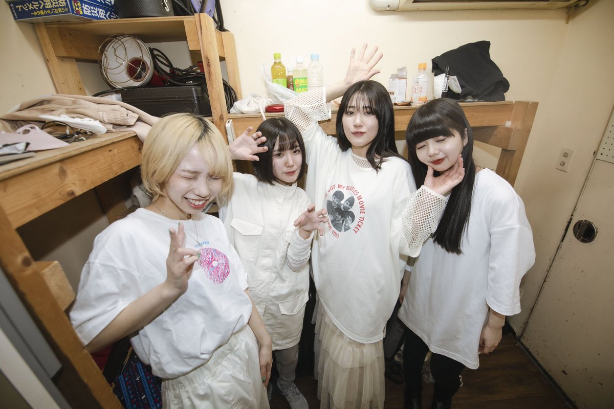 mint0311masu's tweet photo. 2023年ありがとうございました🐰
来年もどうぞよろしくお願い致します🐉
良いお年を！

1.2枚目 photo by @MachidaNaa https://t.co/hO0ENwAa1A