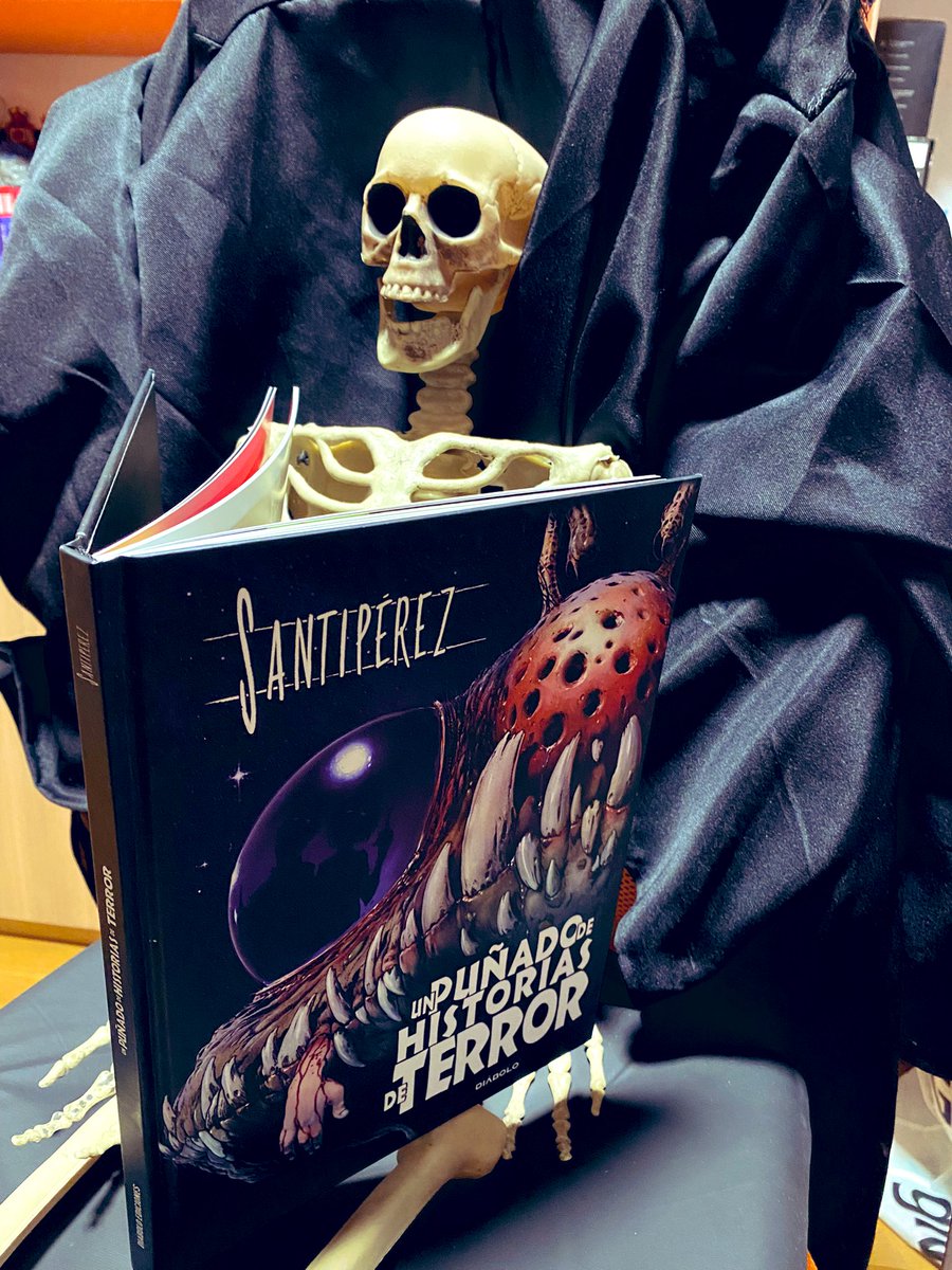 AlfonsoEscrig's tweet photo. Y para acabar el año #NotOnlyWork 😱 Mi 🔝🔝🔝 Los mejores 7 cómics de TERROR del año 💀🔪 Gracias a las recomendaciones de @hombreomaquina & @freakyonline 🖤 Y feliz Año Nuevo 🍇 Bon Any Nou 👉▶️ https://t.co/TC9Z6e50lf https://t.co/n6ewfkCmV5