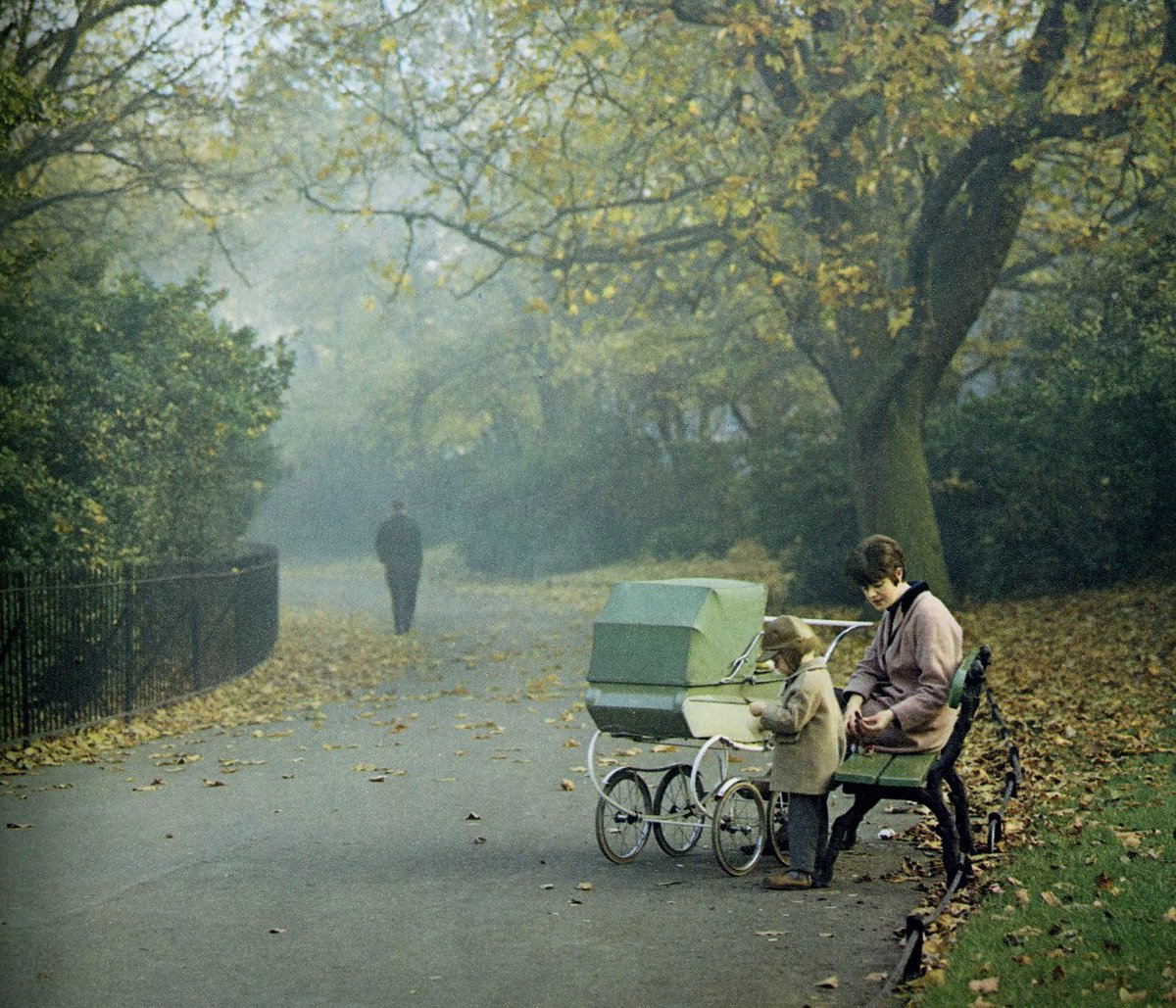 Woman child and pram, St Stephen's Green, Dublin, Ireland, ca. 1967 - by Evelyn Hofer (1922 - 2009), German/American