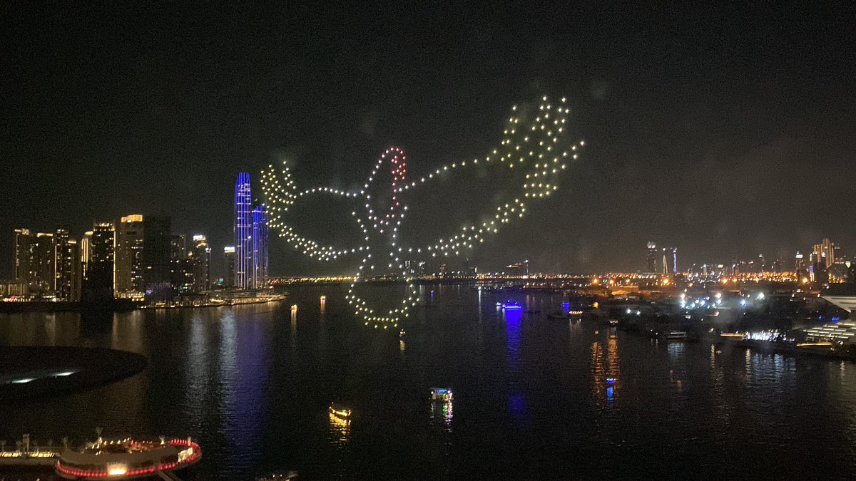 An #Environment friendly #NewYear celebration instead of #Fireworks would be with coordinated #electical #drones See the beautiful examples from #COP28 in #UAE 🇦🇪