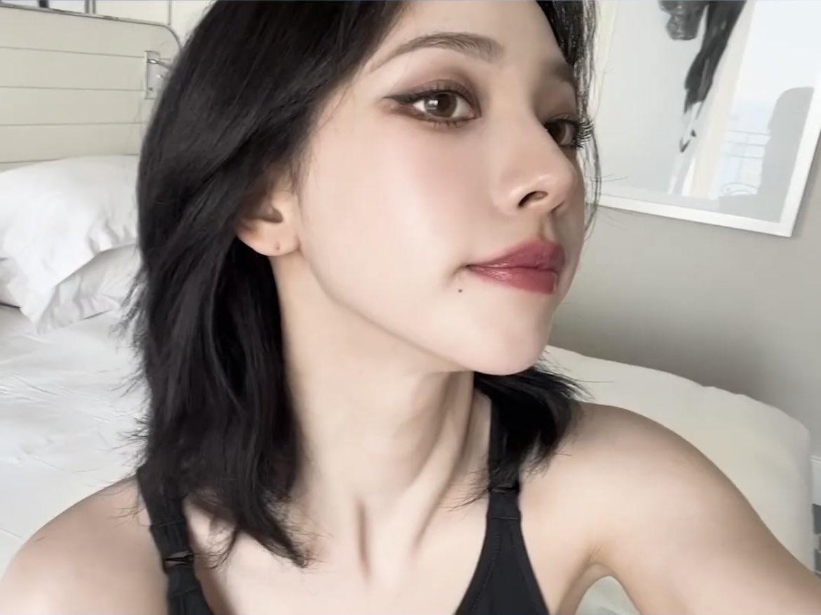 ujiminphoria's tweet image. EXCUSE ME KARINA??!?