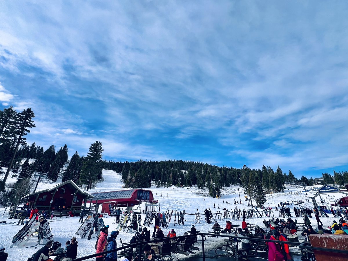 CycleStudies's tweet image. 🌟 亲爱的网络吴彦祖们，按赞并转发这条推文❗️明天凌晨，按北京时间，在我们的Discord群里将发放5个币安跨年红包！🎉 🎁

别错过这个机会，快来加入我们的粉丝群吧：discord.gg/yE4kUzpgN4 🌐 让我们一起迎接新年的惊喜！
 
 #BTC #ORDI