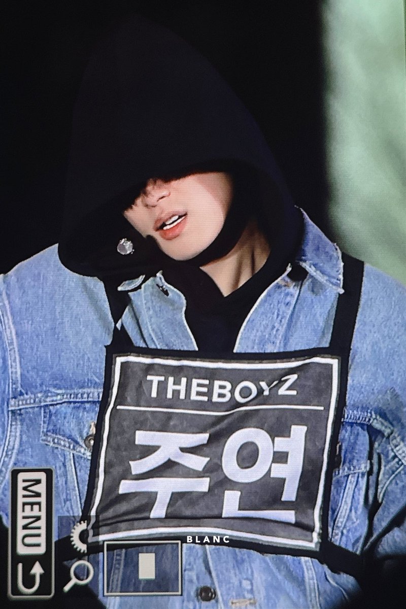 115blanc's tweet photo. 231231 가요대제전 리허설 

#주연 #이주연 #JUYEON #더보이즈 #THEBOYZ #ジュヨン https://t.co/v0dWFoXBr0