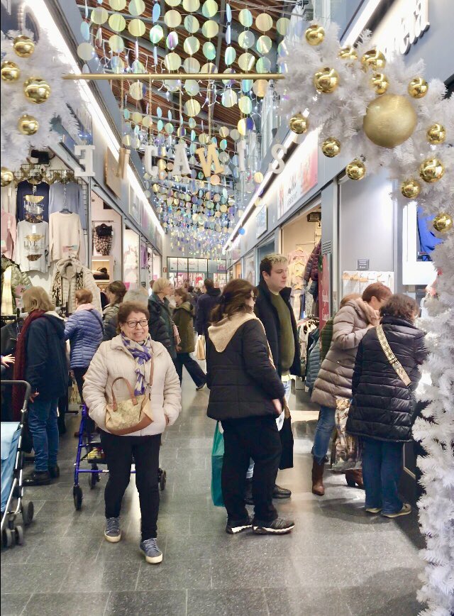 👉🏻Diumenge 31 obrim de 10:30 a 14:30 h

🥂Bon Any Nou 2024🎉

Encants de Sant Antoni