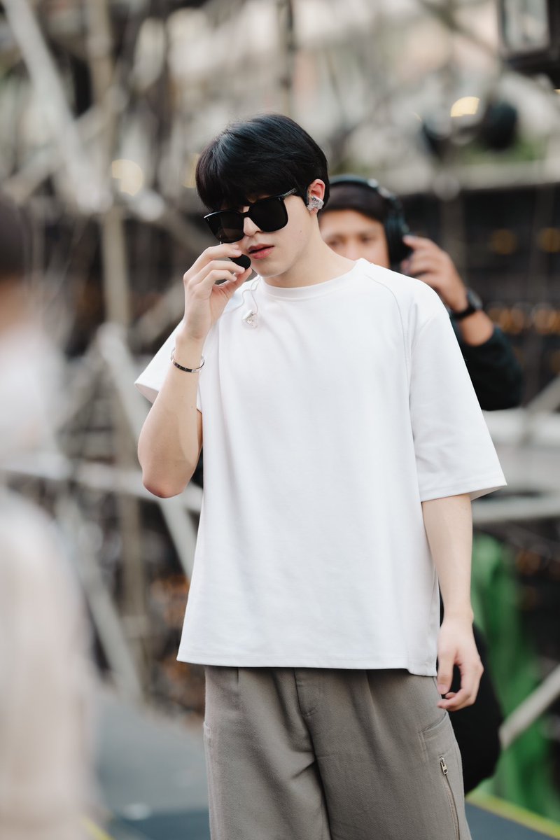 patrick_pppat's tweet photo. Ready for tonight? 🎉🎊🎇🎆 
พร้อมกันมั้ยคับ? 
准备好了吗？
#CountdownCTW2024xPatrick
#CTWCountdown2024 https://t.co/pZZ0F9lcXW