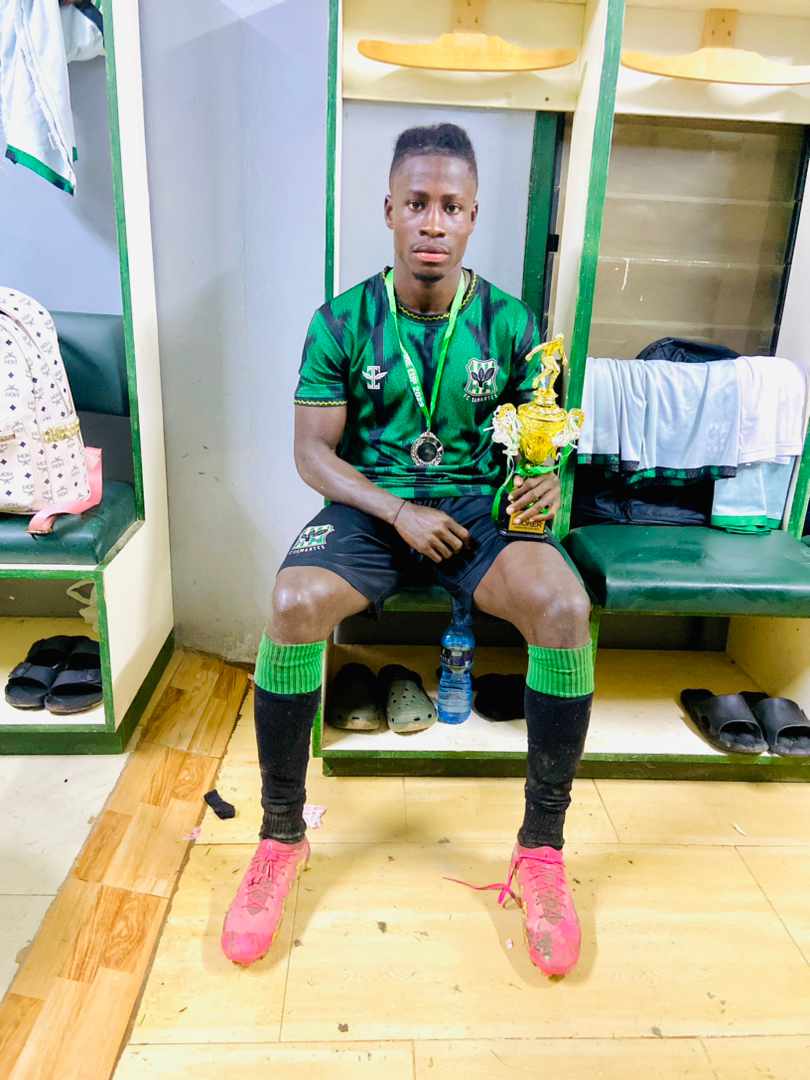 evanskapito_10's tweet image. APPRECIATION👏
To the Lord Almighty who has kept me safe for 365days unconditionally @FcSamartex1996 Board and Management,playing mates, technical team, family, national team playing mates,amazing fans and my boss @Sirkaka32 .We did this together.👏❤️ We pray for a better 2024