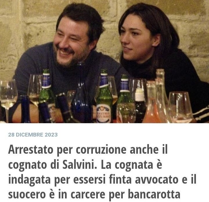 DavideR46325615's tweet photo. La Famiglia del Mulino Bianco.
#Verdini https://t.co/H5PA84UnBk