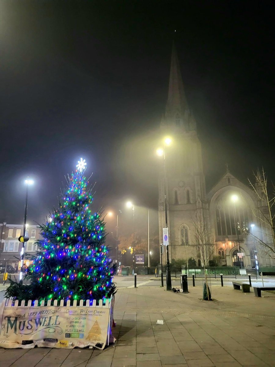 🎉 Wishing all our incredible Muswell Hill residents a splendid and prosperous New Year 2024! May this year be filled with joy, success, and wonderful moments in our beloved community. Happy New Year, Muswell Hill! 🥳🎆 #HappyNewYear #MuswellHill #2024