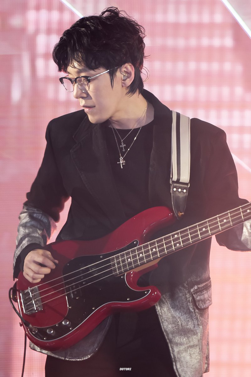 231223 Christmas in Nell’s Room

#넬 #NELL #이정훈