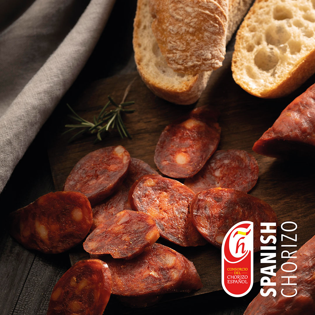 Saviez-vous que certains de nos associés ont plus de 200 ans d'expérience dans le secteur ? Leur expertise ainsi que les contrôles de qualité garantissent que le #SpanishChorizo est un label de qualité👌

#ConsorciodelChorizoEspañol #Chorizo #SpanishChorizo #SelloChorizo