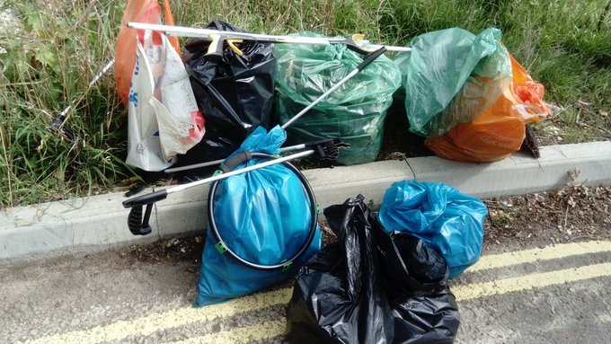 🌟💚THANK YOU to everyone who helped collect 26kgs of litter in the Wooteys area in Dec💚😍 Our 1st litter pick of 2024 will start 10am Thurs 4 Jan from Anstey Park football club car park, GU34 2NB @AltonAction @GreenHampshire @CPRE_Hampshire @KeepBritainTidy @LitterFreeEarth