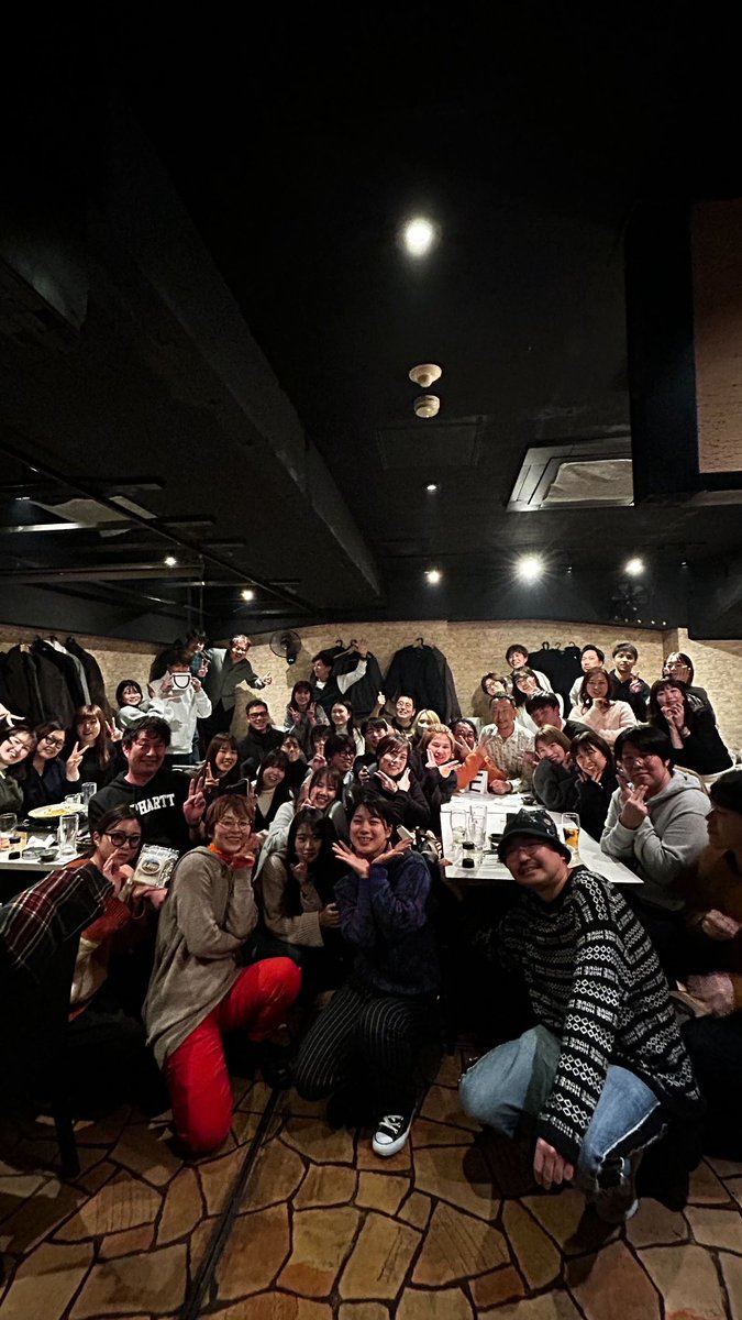 toccu1122's tweet photo. 一年締め!一緒に戦ってくれた仲間たち。心から感謝です。
来年も刺激的になると思います。変革無くして成長なし。
そして多くのユーザーの笑顔が見れますように。
#Greetingworks
#Athleteworks https://t.co/fj8qYhv50M