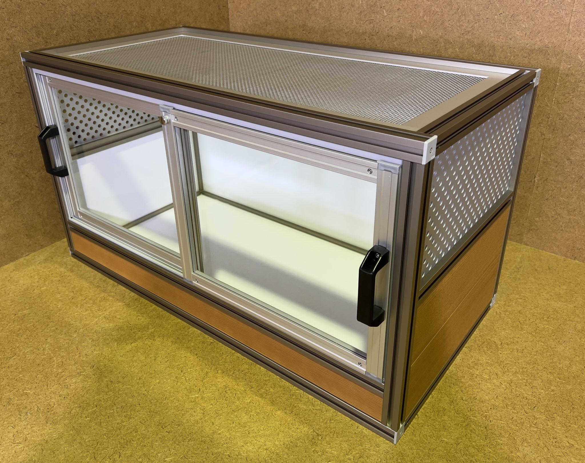 Nene工房 爬虫類ケージ 1200×600×450 防水仕様 - 温室・飼育ケース Nene工房 爬虫類ケージ 1200×600×450 防水仕様 - 温室・飼育ケース