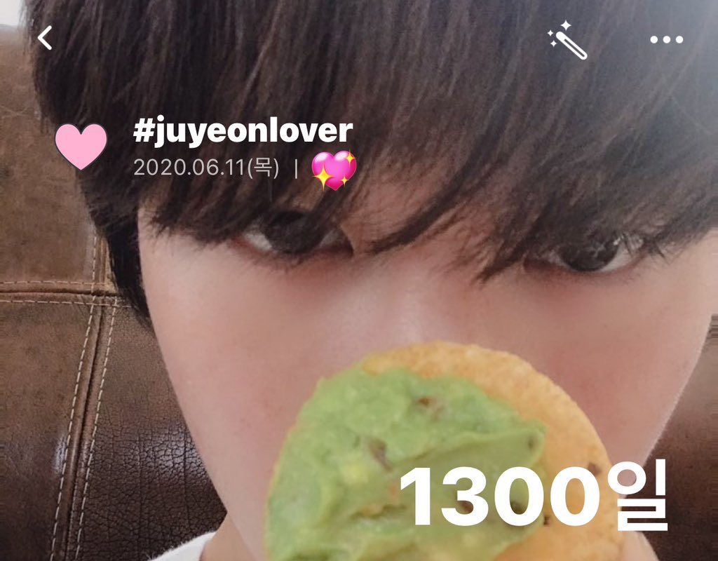 myositte's tweet photo. 1월 1일에 주연이와 1300일을 맞이하다 //w// .. 
주연이도 쭈팬들도
모두모두 올해는 더 !! 행복하고 건강한 한해 되길 🎶☘️💕 https://t.co/fYW4sWNCME