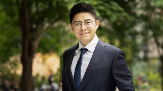 Argonne's Tongchao Liu named one of MIT @techreview's list of '35 Innovators Under 35' for 2023 - bit.ly/47W5eTV