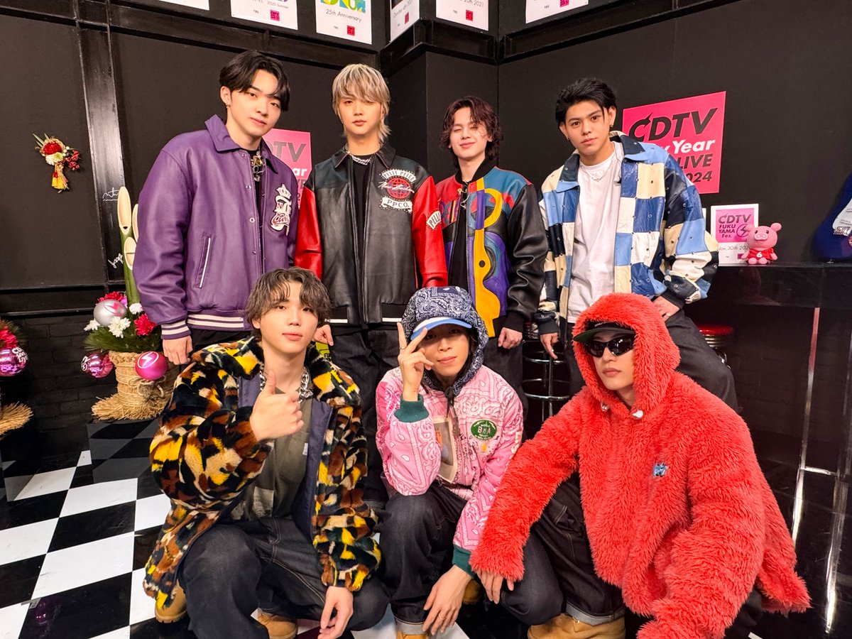 BEFIRSTofficial's tweet photo. 2023.12.31 - 2024.01.01
TBS「CDTVライブ！ライブ！年越しスペシャル！2023→2024」
@TBSCDTV

Happy New Year!!

- - -
BE:FIRST ‘Boom Boom Back’
▼Streaming &amp; Download
https://t.co/cFScRN8Mwt

▼Music Video
https://t.co/K1UaAKlbIr

#CDTVライブライブ
#BEFIRST
#BoomBoomBack https://t.co/Lbl4KC3rbC