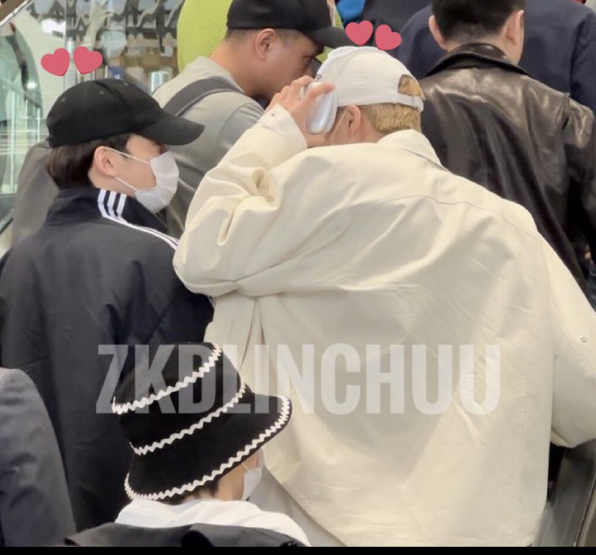 — a thread of all jongbros moments in 2023 🐻⚡️