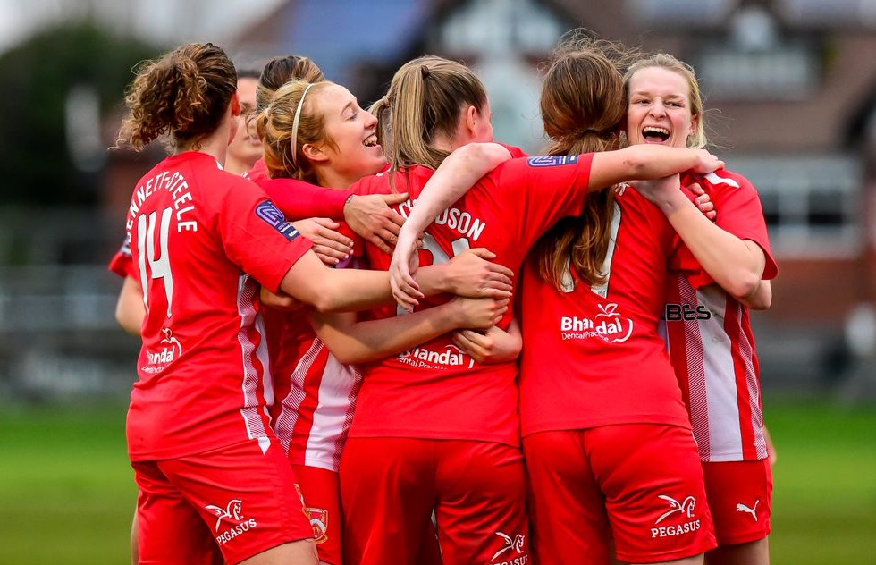 🔴 HAPPY NEW YEAR! 🔴

We hope you've enjoyed our look back at 2023 over the last few days.

Happy New Year to all our supporters, sponsors and followers - as the sun sets on the old year, we wish you all well for 2024!

#Glassgirls #StourFamily #Together 🔴⚪️