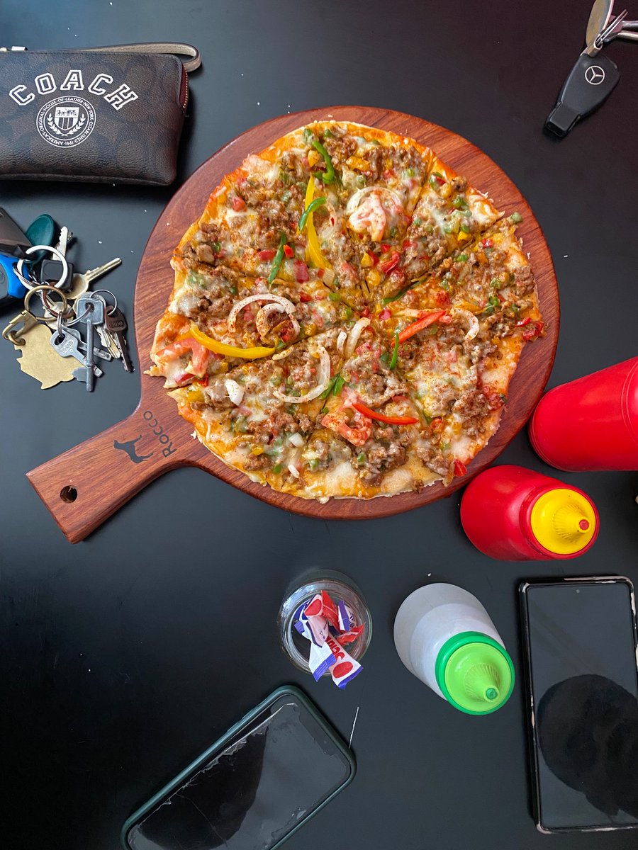 🍕 🧡 …good enough to share  #HaardiesPizza #feedyourhappy