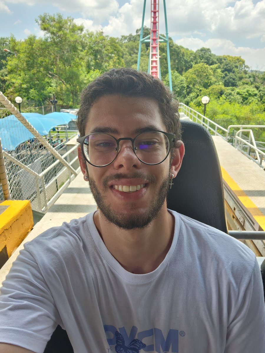 Dificil escolher uma quando você ta la sempre haha ❤️ <a href="/hopihari/">Hopi Hari</a>