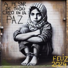 Sigo creyendo que el sol sale todos los días y que cada nuevo sol anuncia un día nuevo, un día que ayer fue futuro; sigo creyendo que hoy prometerá un mañana en el instante de cerrar una página, imprevisible antes, irrepetible después".   
"Terra nostra", Carlos Fuentes