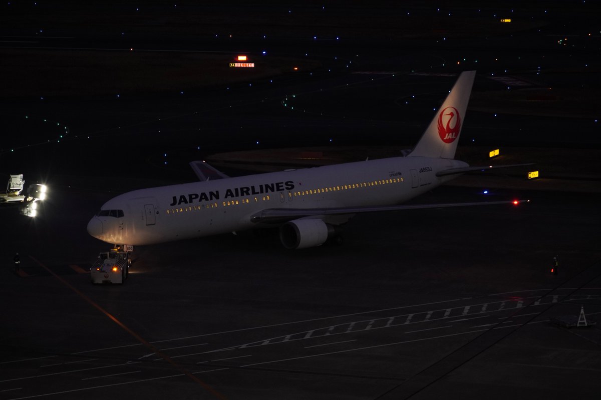 今日で2023年も最後となりました。今年も様々な出来事や出会いがありました！来年もよろしくお願いします！#大晦日  #飛行機