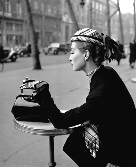 Georges Dambier. 
Capucine, Café de la Paix 
1952. Paris Fashion