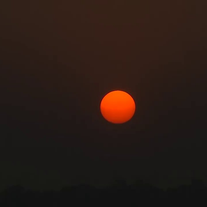sambad_odisha's tweet photo. #ବିଦାୟୀ_ବର୍ଷର_ଶେଷ_ସୂର୍ଯ୍ୟାସ୍ତ
ଚଳିତ ବର୍ଷର ଶେଷ ସୂର୍ଯ୍ୟାସ୍ତ ଦୃଶ୍ୟମାନ। ଆସନ୍ତାକାଲି ନୂଆ ବର୍ଷ ୨୦୨୪ର ସୂର୍ଯ୍ୟକୁ ସ୍ବାଗତ କରିବେ ସମସ୍ତ ଭାରତୀୟ।
#Sambad #LastSunset2023 #Sunset2023 https://t.co/QKCzblBRP4