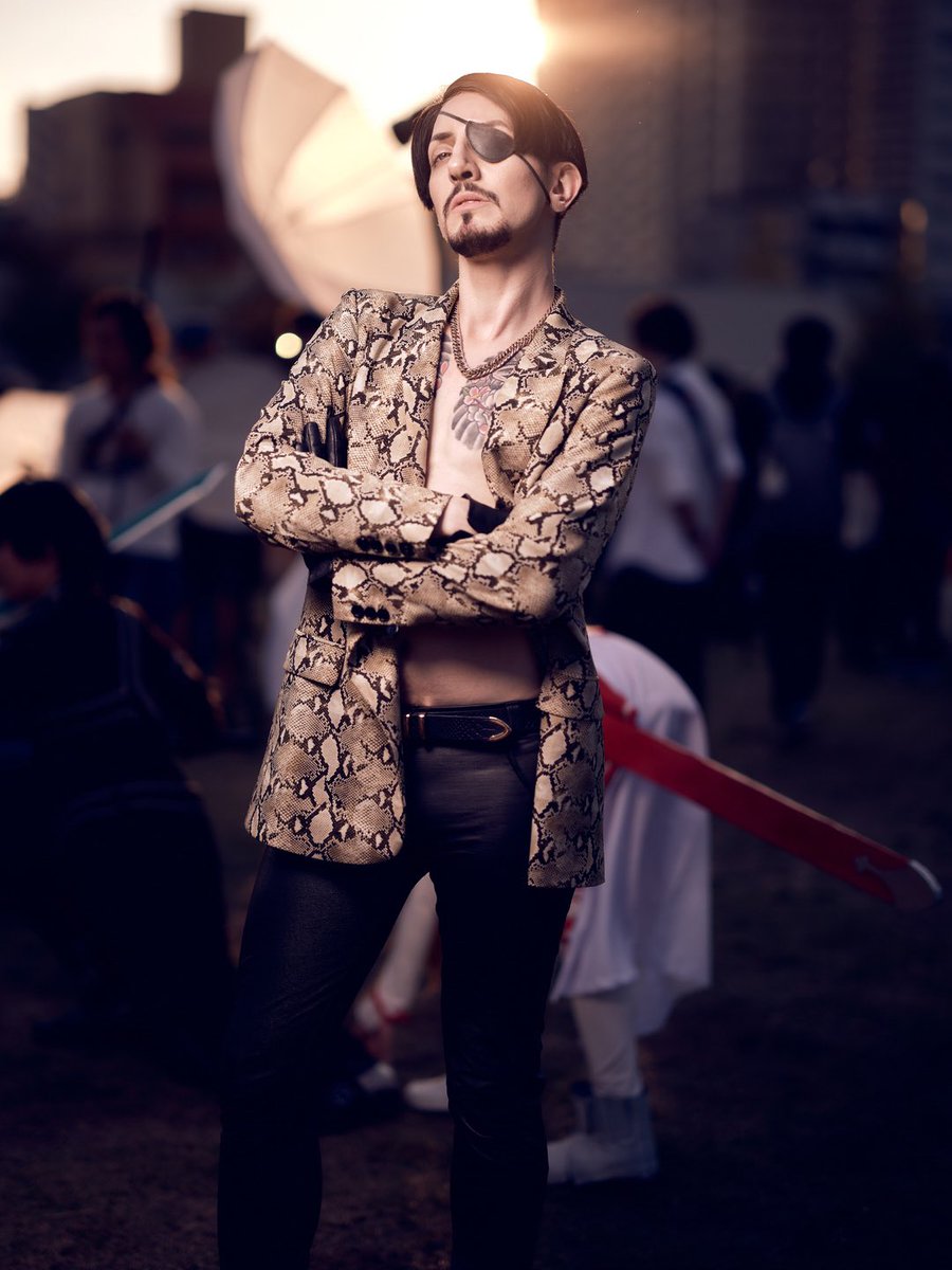 4 from a huge pile of some of my fave Majima pics from this year. I’ve really had some amazing experiences and been able to meet so many cool people just from this lil video game - roll on next year!