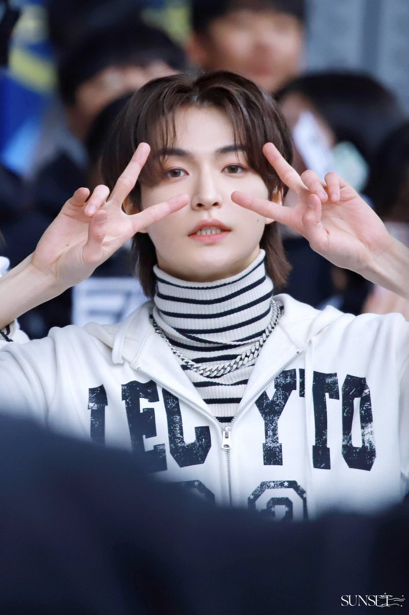 𝟐𝟎𝟐𝟑 🔚

 #로민 #ROMIN #엘라스트 #ELAST