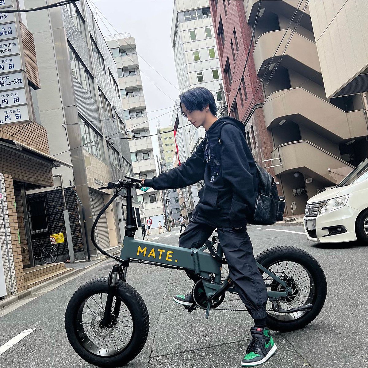 9bic_minato's tweet photo. 2023年ありがとうございました‼️

この1年は色んな事があって
すっごく長ーい１年だった気がします！

僕はこんな自分でも応援してくれるみんなが本当に大好きで幸せな気持ちをいつも貰ってます‼️

みんなが幸せにしてくれるように
僕もみんなのことを幸せにします！
って事で来年もよろしく👍🏻 https://t.co/Tlu3m93Fbp