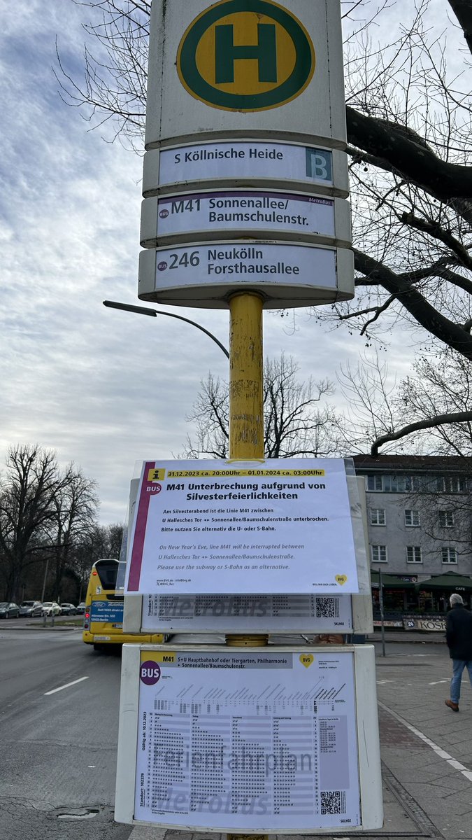 Feiert bitte mit Respekt! #silvester #berlin #neukölln #31stdecember #respekt #Neighbours #party #Respect #NewYear @neukoellnticker @44CoolGirls1 @berlinticker