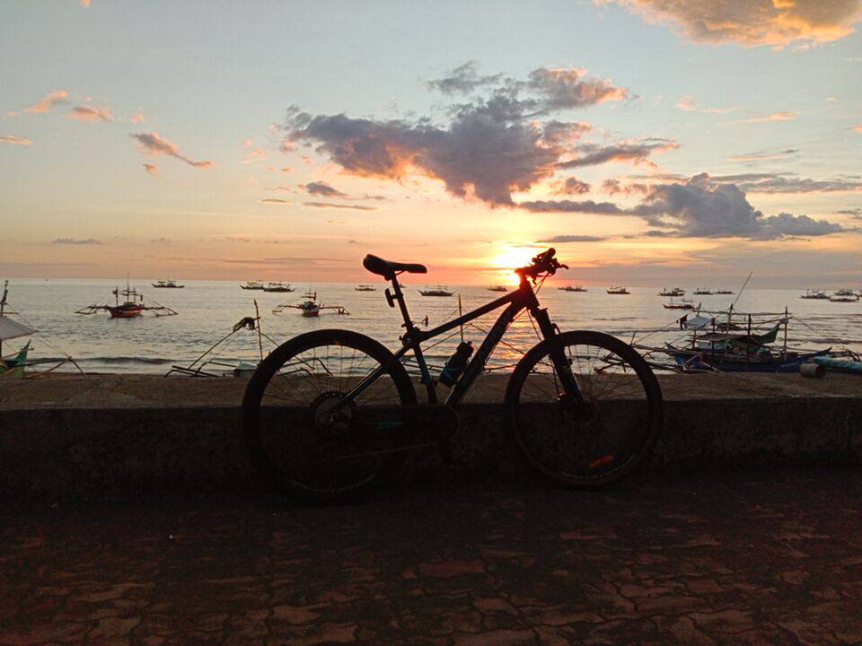 🚴‍♂️Wrapped up the year with a short ride.
#RuNNiNGPaDYaKeRo
#PadyakerongSuplado
#RuNNiNGSuPLaDo
#RideVenturesWithShan
#ActiveLifestyle
#HealthyHabit
#GetFitStayFit
#Cycling #DiscoverPanay
#DiscoverAntique #WhenInAntique 
#AntiqueSportsTourism
#BiyaheAntique
#SoloRide
#AmazfitBIP5