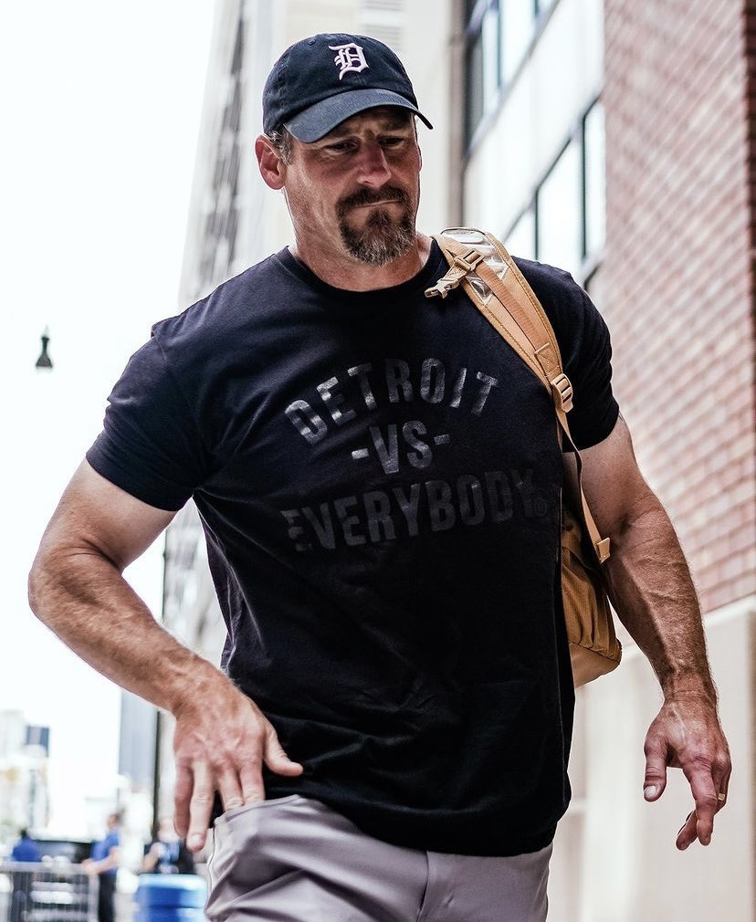 tonydombrowski's tweet image. GOOD MORNING 🤩🦁

Look at the shirt on Motor City Dan Campbell. Yeah. That’s all I have to say. 

Go Lions. 

#OnePride 

📸: @Lions