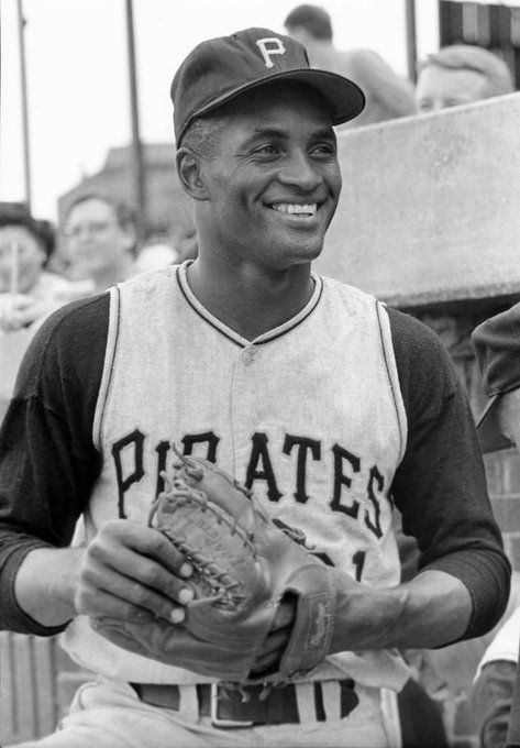 Roberto Clemente died on this date December 31 in 1972, in a plane crash while en route to deliver aid to earthquake victims in Nicaragua. Photo: Ron Sparks. #OTD #BaseballGuterman